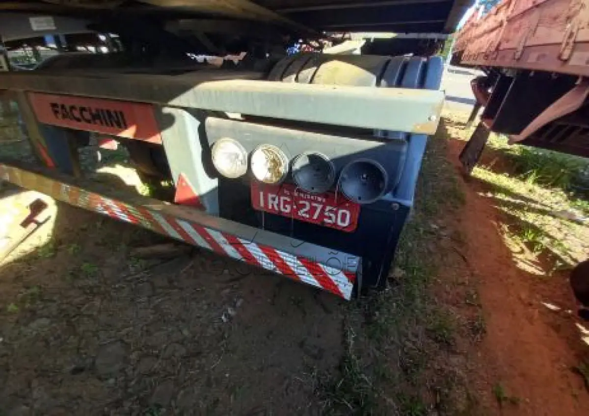 Semirreboque Placa IRG2750