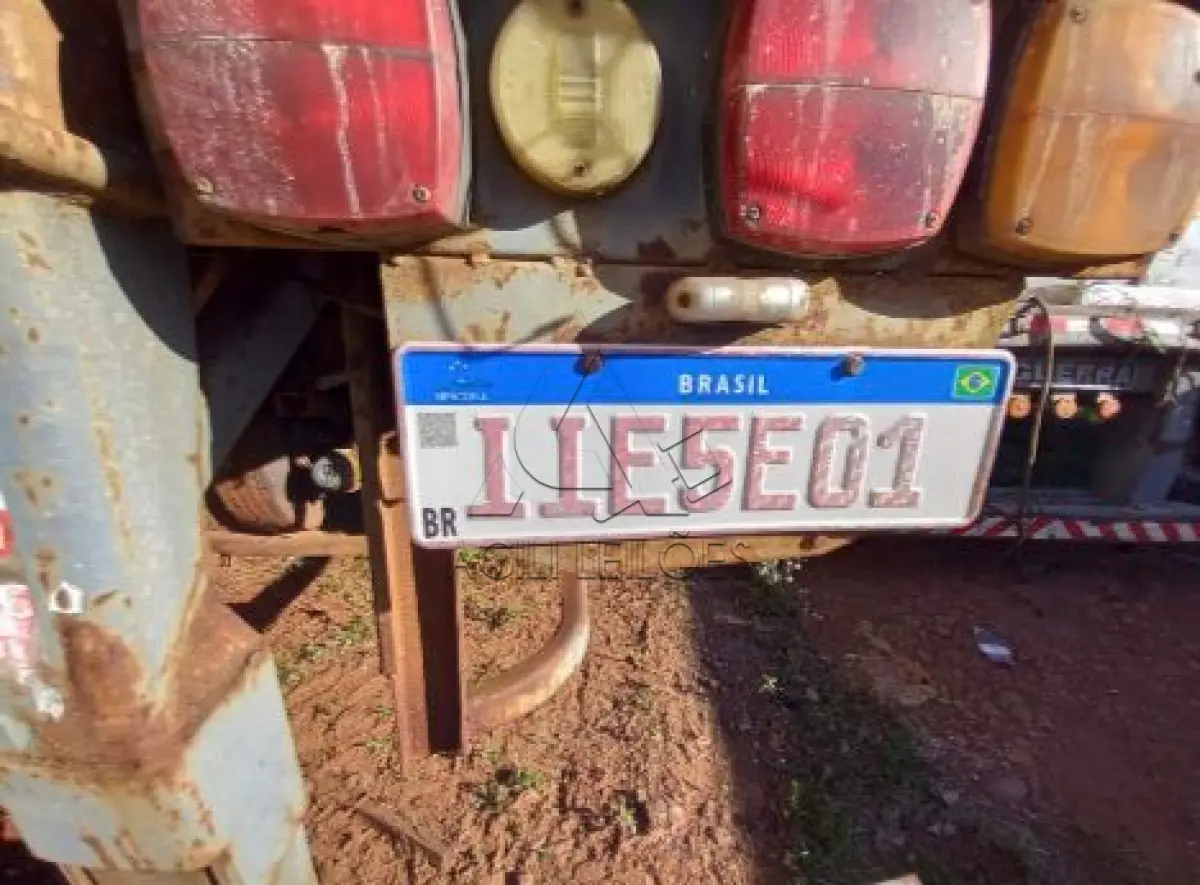 Semirreboque Placa IIE5E01