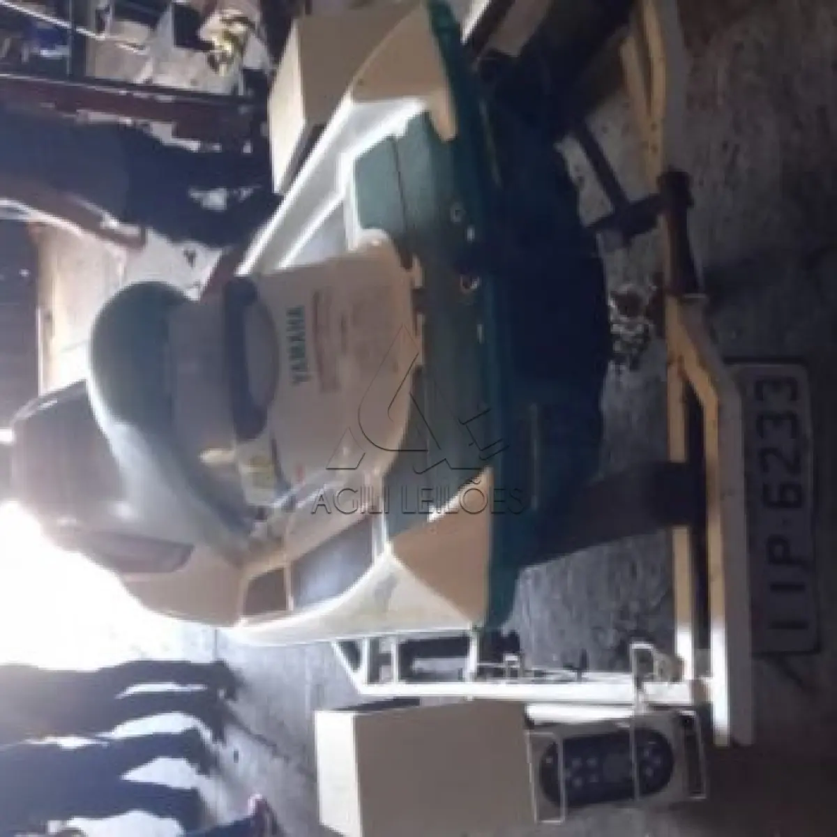 Jet-ski Yamaha e reboque