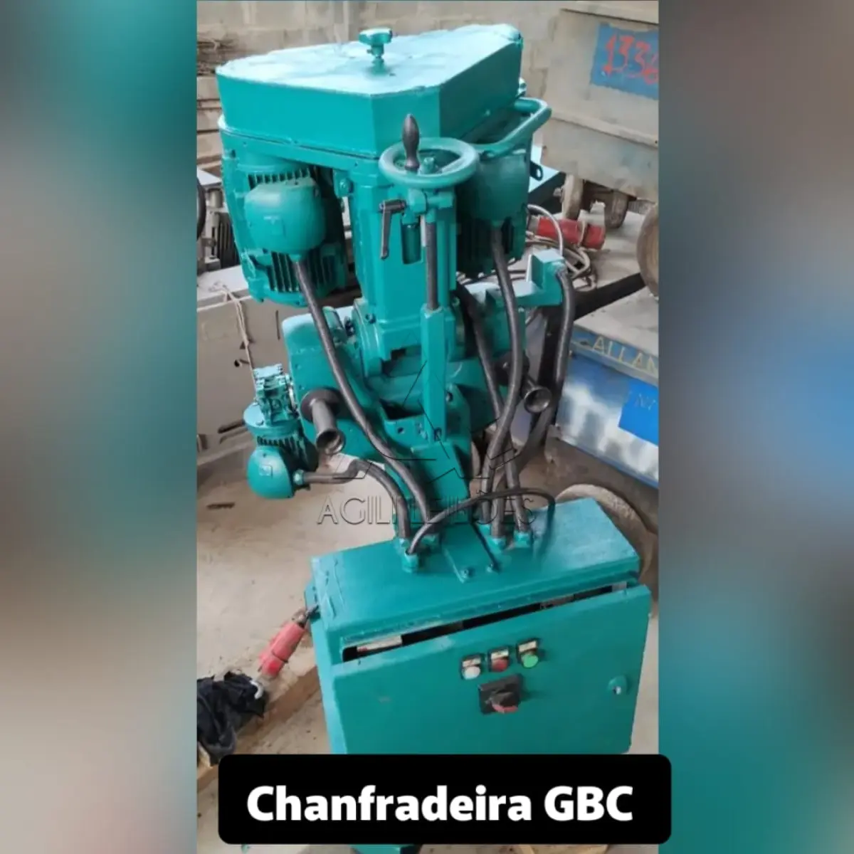 (DUAS) Máquinas Fresadoras Chanfradeiras BAUTEC. Italianas. Prontas para uso. Fazem cortes das quinas em ângulos de 15 a 60 graus.