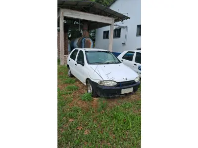 LOTE 028 - FIAT/PALIO YOUNG; Placa: IJV7161; Ano/modelo: 2001/2001