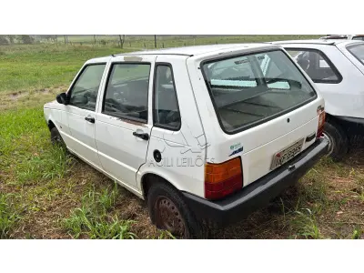 LOTE 015 - FIAT/UNO MILLE FIRE; Placa: IKF8955; Ano/modelo: 2001/2002; 