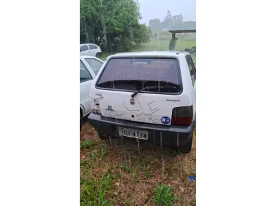 LOTE 034 - FIAT/UNO MILLE WAY ECON; Placa: IUI4714; Ano/modelo: 2013/2013