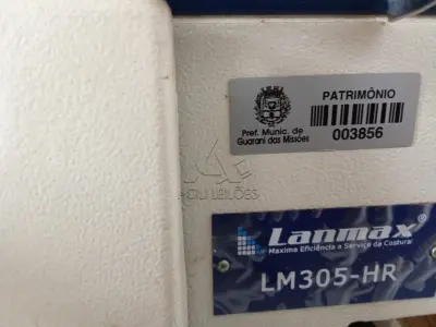 LOTE 015 - Máquina Overlok Lanmax LM-305HR, Motor JE3112867, Patrimônio 3856. Avaliação R$ 300,00.