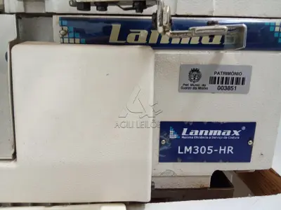 LOTE 010 - Máquina Overlok Lanmax LM-305HR, Motor LCTUSY MCL800MN nº JE3124625, Patrimônio 3851. Avaliação R$ 300,00.