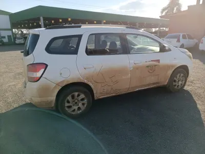 LOTE 003 - Veículo CHEV/SPIN 1.8 MT LTZ, chassi 9BGJC75Z0DB305389, placa MLJ4754, álcool/gasolina, ano/modelo 2013/2013, 108cv, cor branca, patrimônio 8061.