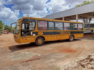 LOTE 004 - Ônibus passageiro, Placas IPN4529, RENAVAM 00124314864, Patrimônio 1419, VW/Induscar Foz U, Ano 2009, Diesel, 185CV, Chassi 9BWR882W59R923797. Avaliação R$ 50.000,00.