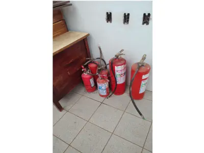 LOTE 018 - Sucata de extintores.