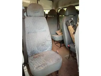 LOTE 001 - MICROÔNIBUS (VAN), Placas IVE0558, RENAVAM 00600389472, Patrimônio 6742, Marca/Modelo I/Ford Transit TCA MIC, Ano 2013/2013, Diesel, Potência 125CV, Chassi WFODXPTDFDTB68755, 3 portas. Avaliação R$ 5.000,00.