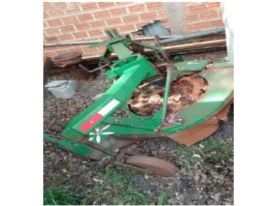 LOTE 012 - Enxada rotativa