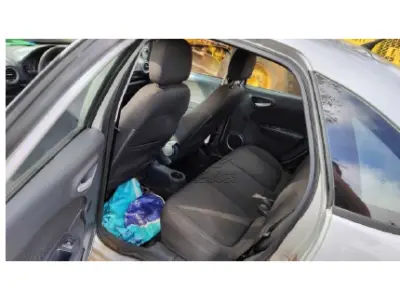 LOTE 009 - Veículo Fiat Siena Attractive