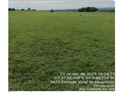 LOTE 001 - Matrícula nº 3.793 IMÓVEL: Uma fração de terras, sem benfeitorias, com a área de cento e vinte e um mil metros quadrados (121.000 m²), pertencente ao lote rural nº 270, da 6ª Seção Buricá, sito no distrito desta cidade, confrontando: Norte: com terras do mesmo lote nº 370; Sul: por caminho com os lotes nºs 188, 187 e parte do lote nº 248; Leste: pela Sanga Arthur com parte do lote nº 271 e por linha seca com os lotes nºs 186 e 187; Oeste: por um caminho com o lote nº 248, com parte do lote nº 49 e terras do mesmo lote nº 270.