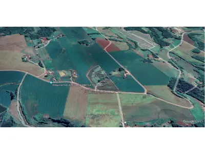 LOTE 001 - Imóvel Matrícula 4.648 Fração dos Lotes Rurais nºs 153 e 154, da 1ª Seção Santa Rosa, com a área de 47.142,86 m² (quarenta e sete mil, cento e quarenta e dois metros e oitenta e seis decímetros quadrados), localizada no lugar denominado Pinheiro Machado, neste município, confrontando: Norte: com o Lajeado Pinheiro Machado. Sul: com terras de Mario Herpich. Leste: com o lote nº 154 de Hilário Gellati. Oeste: com terras de Dirceu Tartari. Cadastrada no INCRA sob nº 867 101 012 505-8. Área total: 15,5000. Módulo rural: 59,5238. Número de módulos rurais: 0,21. Módulo fiscal: 20,0000. Número de módulos fiscais: 0,7700. FMP: 3,0000