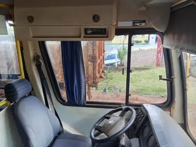 LOTE 004 - Ônibus passageiro, Placas IPN4529, RENAVAM 00124314864, Patrimônio 1419, VW/Induscar Foz U, Ano 2009, Diesel, 185CV, Chassi 9BWR882W59R923797. Avaliação R$ 50.000,00.