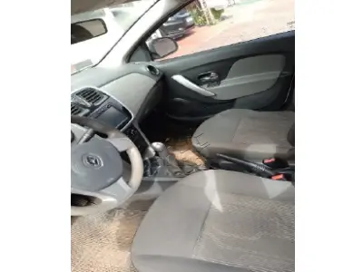 LOTE 008 - Veículo Renault Logan Expression Avantage