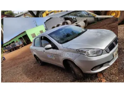 LOTE 009 - Veículo Fiat Siena Attractive