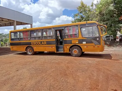 LOTE 004 - Ônibus passageiro, Placas IPN4529, RENAVAM 00124314864, Patrimônio 1419, VW/Induscar Foz U, Ano 2009, Diesel, 185CV, Chassi 9BWR882W59R923797. Avaliação R$ 50.000,00.