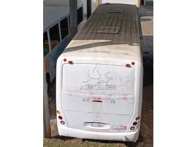 LOTE 001 -  Veículo VOLKS/COMIL SVELTO U, chassi 9BWRF82W92R2241, placa MCY8841, diesel, ano/modelo 2002/2002, 206cv, cor branca, patrimônio 8067.